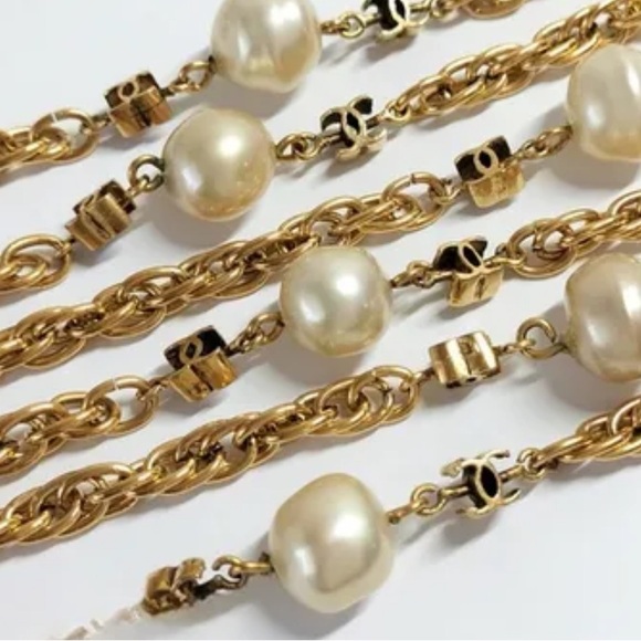 Chanel Vintage Pearl with Gold Plated CC Long Rope Chain - Picture 3 of 6